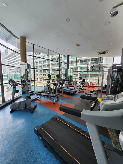 ג'והור בהרו 2-4 Pax Spacious Living @ Mount Austin, Jb #02 מראה חיצוני תמונה