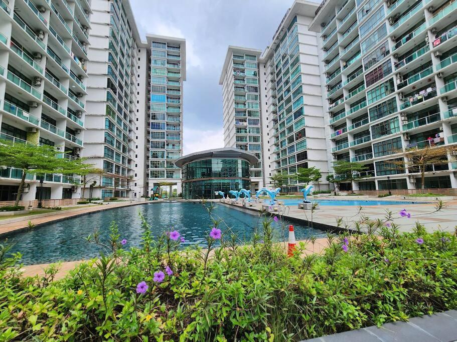 ג'והור בהרו 2-4 Pax Spacious Living @ Mount Austin, Jb #02 מראה חיצוני תמונה